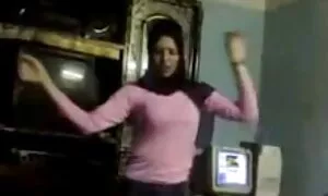 Gadis di atas katil jari filem sex melayu