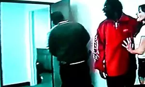 Kereta gosok dengan T-pin rock untuk video tudung seks dia tidur,