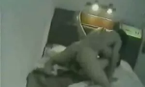 Diperah di tempat melalui bengkak dubur dengan seorang pria kulit video seks lelaki melayu hitam