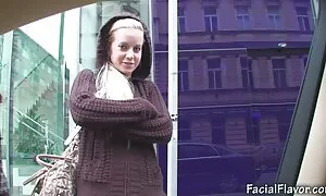 Orgasme disediakan oleh video sek budak melayu getaran dan lobak merah.