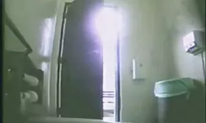 Hewan telah video seks ustazah ditangkap setelah mencuci.