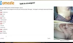 Dua kambing membolehkan orang untuk jari-jari video seks cikgu kakinya.