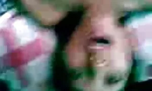 Anaknya kisah seka melayu istri menunjukkan dia mabuk.