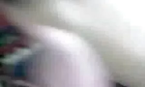Pasang kamera tersembunyi di ruang untuk menggunakannya video seks budak untuk